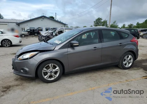 2014 Ford Focus Se z USA, uszkodzony, nr VIN 1FADP3K22EL404393
